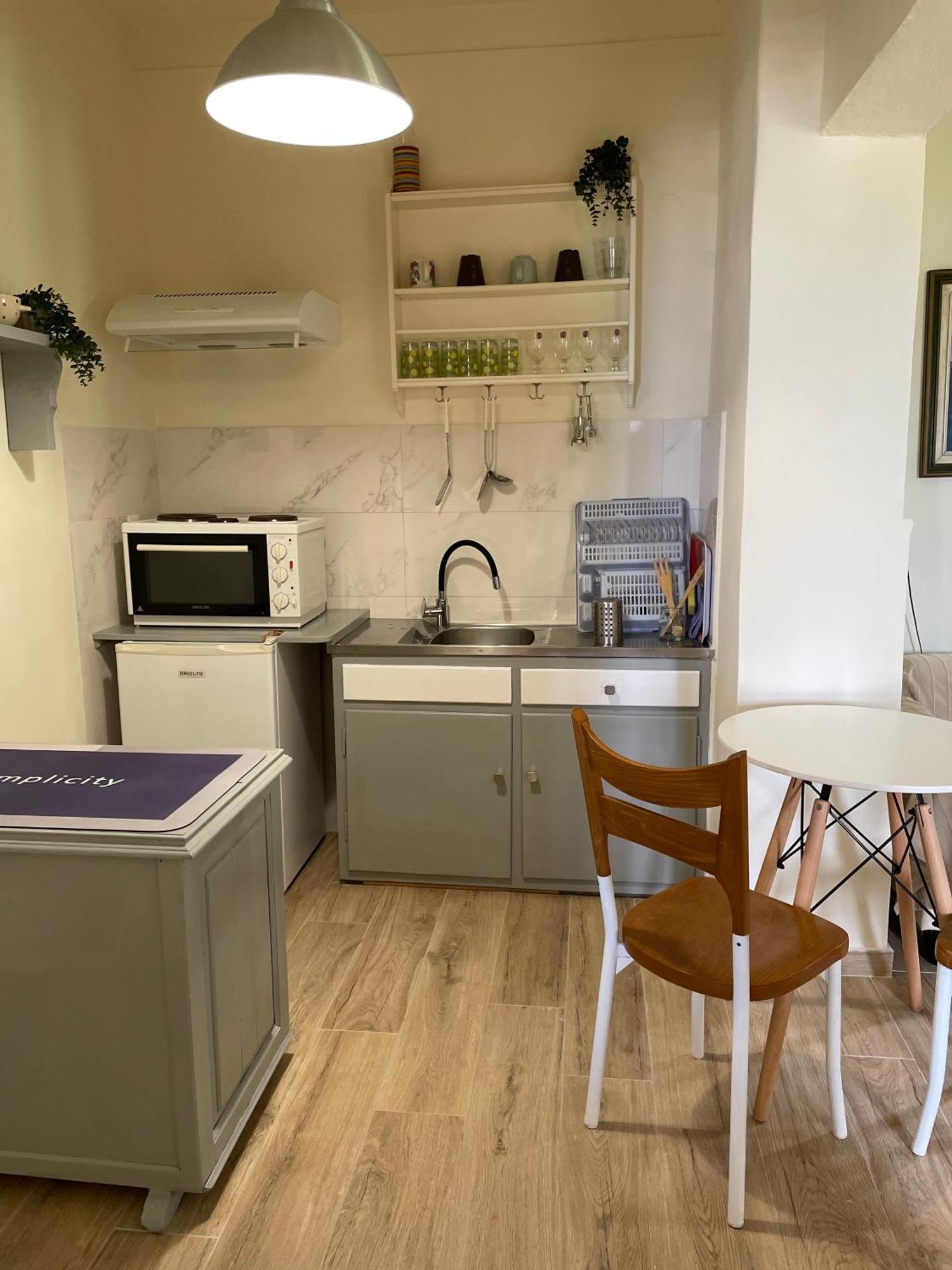 Kontos Mansion Apartment Беницес Екстериор снимка